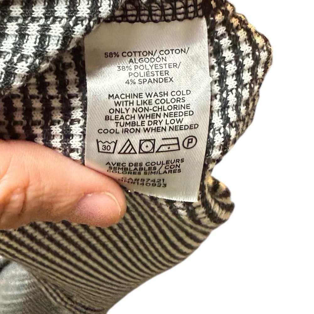 LOFT Black White Striped Blouse Women’s Size Medium Casual Work Top - Picture 6 of 6